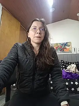 karlamorris  online show from January 15, 1:37 pm