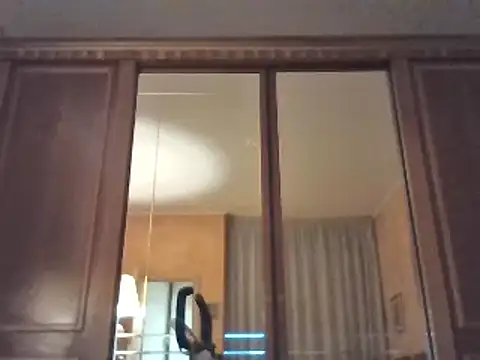 Snapshot of alexfala99 chatting on January 6, 5:06 pm alexfala99 online show from January 6, 5:06 pm