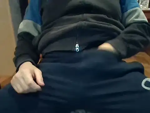 Snapshot of alexfala99 chatting on February 22, 5:57 pm alexfala99 online show from February 22, 5:57 pm