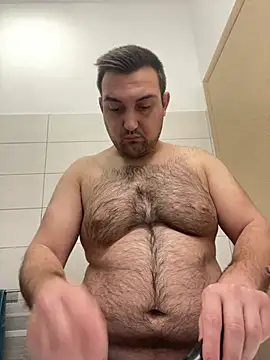 Snapshot of alexfala99 chatting on April 12, 10:20 am alexfala99 online show from April 12, 10:20 am