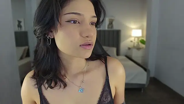 renee shelby  online show from September 13, 9:14 pm