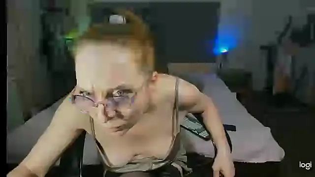 Snapshot of JessicaFamee chatting on January 29, 11:35 pm JessicaFamee online show from January 29, 11:35 pm