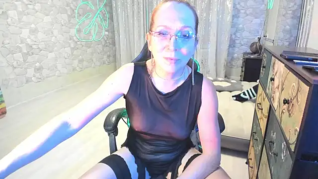 JessicaFamee online show from November 18, 9:41 pm