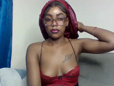 Snapshot of _crystal_princesss chatting on May 28, 6:27 pm crystal princesss online show from May 28, 6:27 pm