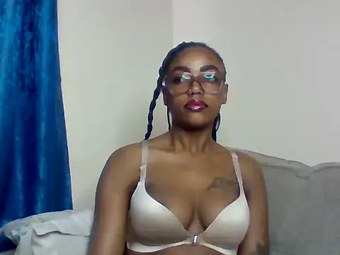 Snapshot of _crystal_princesss chatting on June 15, 11:23 am crystal princesss online show from June 15, 11:23 am