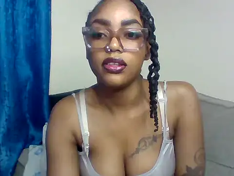 Snapshot of _crystal_princesss chatting on July 19, 3:27 pm crystal princesss online show from July 19, 3:27 pm