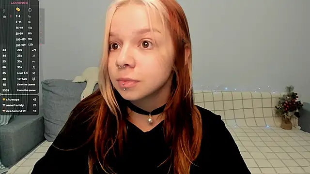 crystal lilith online show from December 4, 3:21 pm