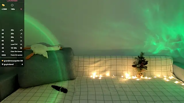 crystal lilith online show from December 7, 11:18 am