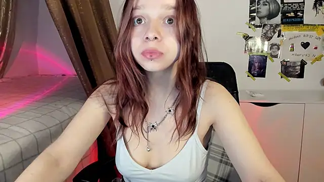 crystal lilith online show from February 3, 5:46 pm