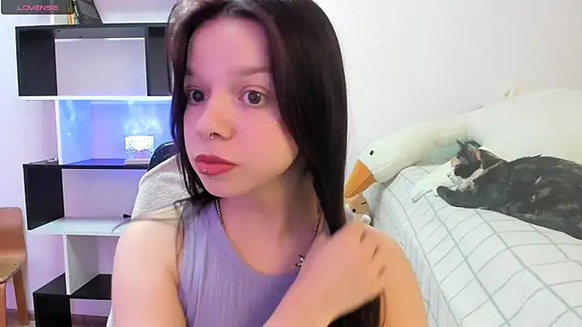 crystal lilith online show from February 9, 8:34 pm