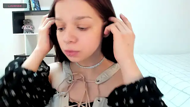 crystal lilith online show from March 2, 3:05 pm