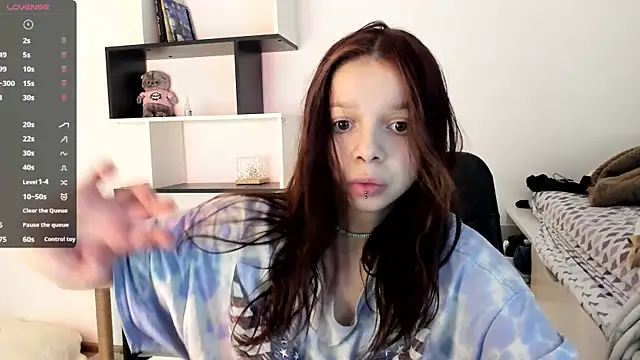 crystal lilith online show from March 3, 8:21 pm