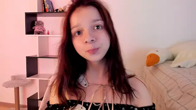 crystal lilith online show from March 9, 12:10 am