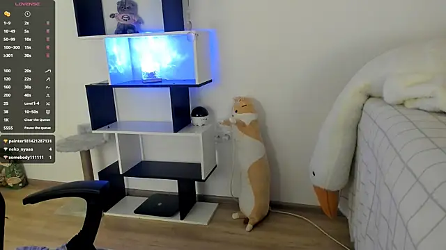 crystal lilith online show from March 19, 5:19 am