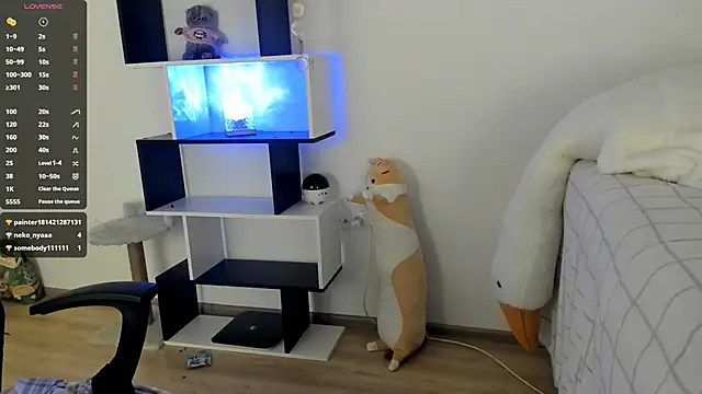 crystal lilith online show from March 19, 8:23 am