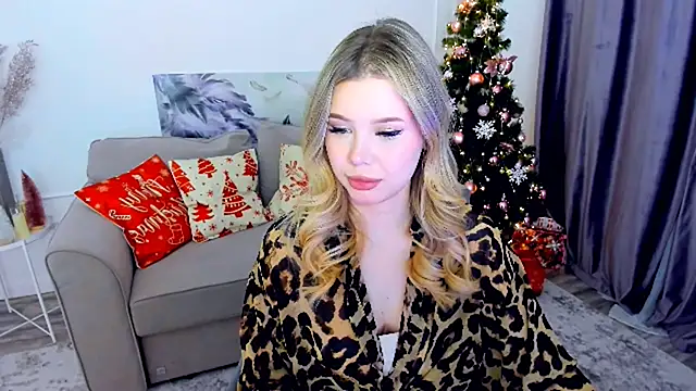 FollowLovee online show from December 14, 7:29 pm