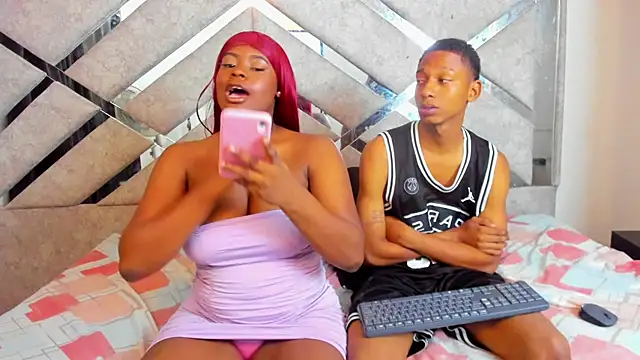 EvaxEmma online show from February 8, 1:11 pm