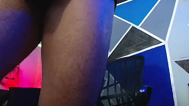 Snapshot of MagnusFrost chatting on October 1, 3:23 am MagnusFrost online show from October 1, 3:23 am