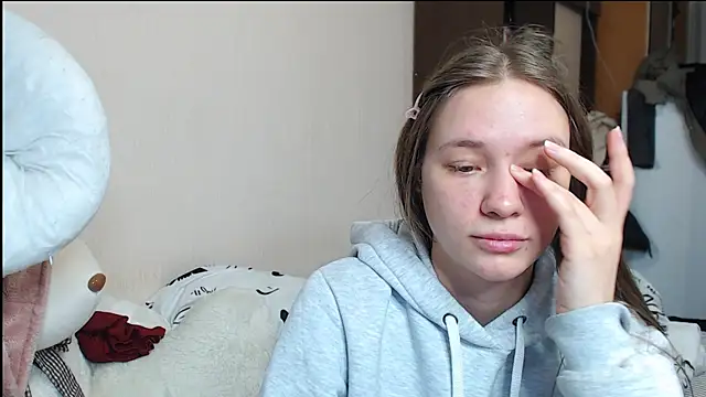 leila bambi  online show from December 24, 12:11 am