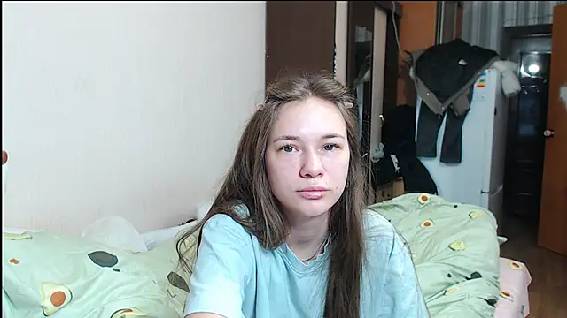 leila bambi  online show from December 31, 4:38 am