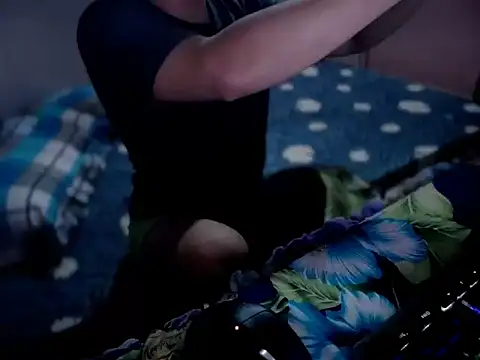 Snapshot of Cloudycockcare chatting on October 8, 5:10 pm Cloudycockcare online show from October 8, 5:10 pm