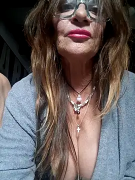 gildamilf online show from October 25, 1:29 pm