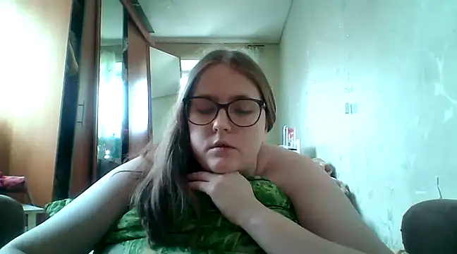 DesireMelissa online show from February 18, 9:54 am