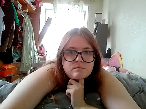 DesireMelissa online show from June 15, 8:49 am