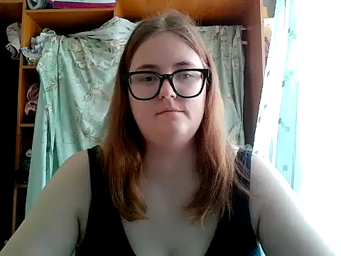 DesireMelissa online show from June 17, 5:43 am