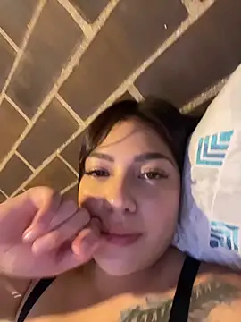 Latina vanessa online show from May 30, 3:36 am