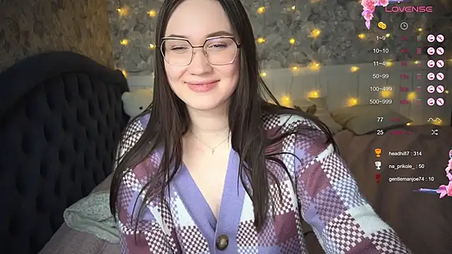 Snapshot of ChloeMillerMeow chatting on February 20, 7:52 pm ChloeMillerMeow online show from February 20, 7:52 pm