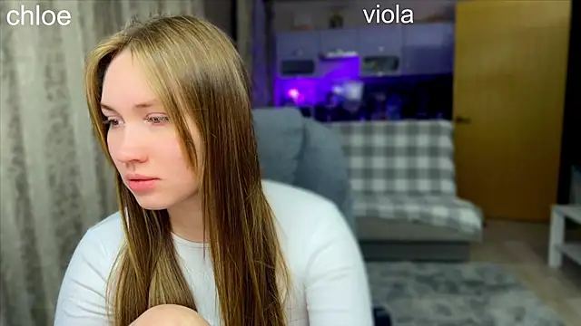 Snapshot of ChloeMillerMeow chatting on October 17, 7:05 pm ChloeMillerMeow online show from October 17, 7:05 pm