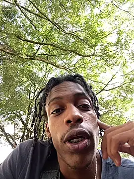 Larry-n-clouds online show from December 17, 3:40 pm