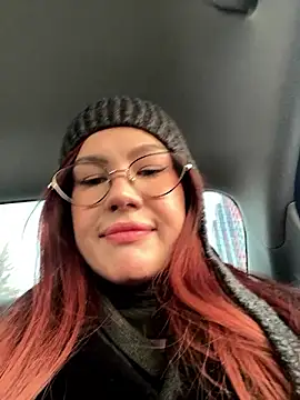 Snapshot of RinaCat chatting on December 9, 5:29 am RinaCat online show from December 9, 5:29 am