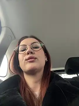 Snapshot of RinaCat chatting on January 5, 5:51 am RinaCat online show from January 5, 5:51 am