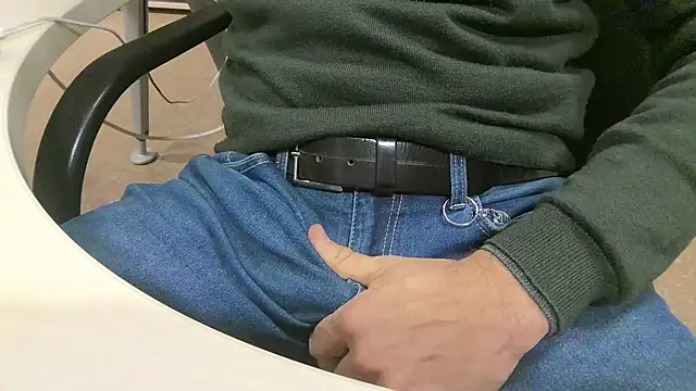 alessandroman2114 online show from January 13, 5:18 pm