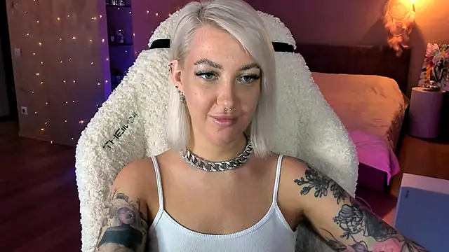 tykioty Miley online show from November 9, 11:30 am