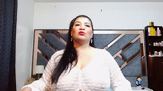 KarlaTesg online show from July 14, 9:14 am