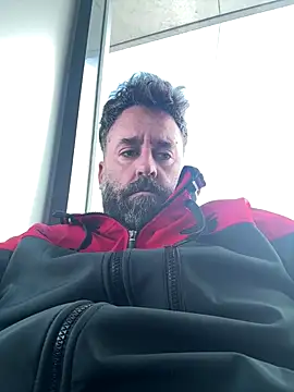 Snapshot of AreiasTuga chatting on November 17, 12:11 pm AreiasTuga online show from November 17, 12:11 pm