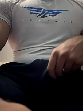Snapshot of mrtoy121 chatting on December 1, 1:38 pm mrtoy121 online show from December 1, 1:38 pm