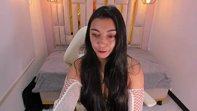 Karla hernandez  online show from February 15, 11:17 am