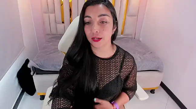 Karla hernandez  online show from March 5, 5:29 pm