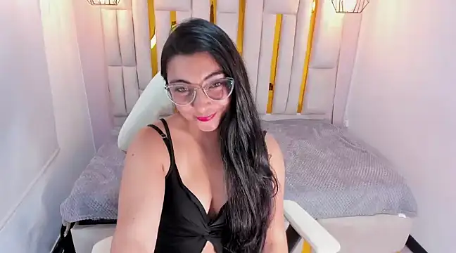 Karla hernandez  online show from March 7, 5:17 pm