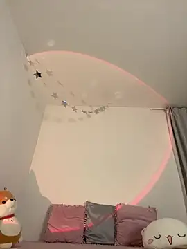 Snapshot of montmariana chatting on February 24, 12:09 am montmariana online show from February 24, 12:09 am