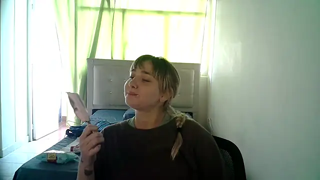 katy pp online show from October 28, 8:55 pm