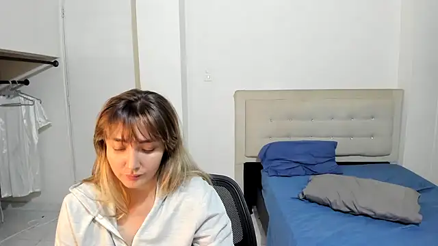 katy pp online show from November 18, 1:55 am