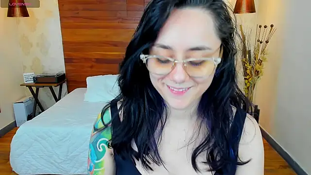 KatherineBond online show from January 21, 11:55 pm