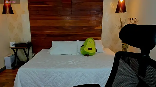 KatherineBond online show from January 28, 12:47 am