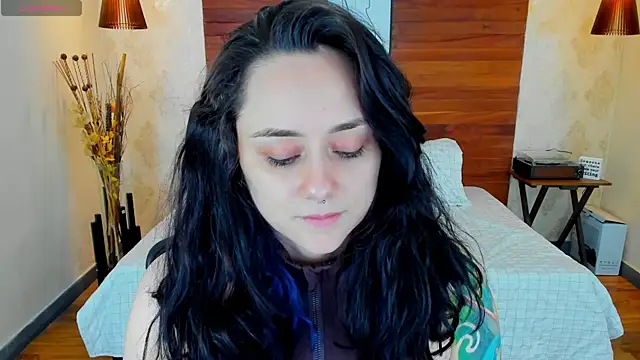 KatherineBond online show from February 17, 9:30 pm