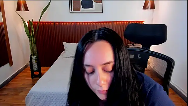 KatherineBond online show from September 17, 7:59 pm